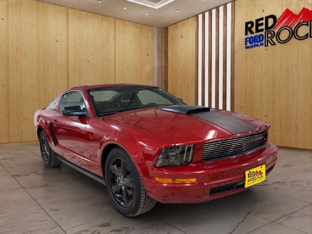 Used 2008 Ford Mustang Premium RWD image 8