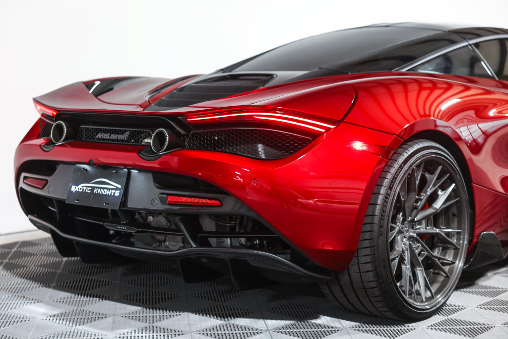 Used 2019 McLaren 720S Performance RWD image 9