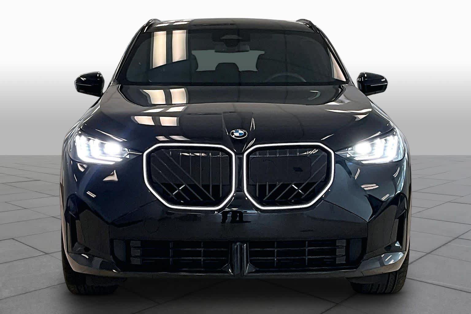 Used 2025 BMW X3 xDrive30i w/ M Sport Package AWD/4WD image 3