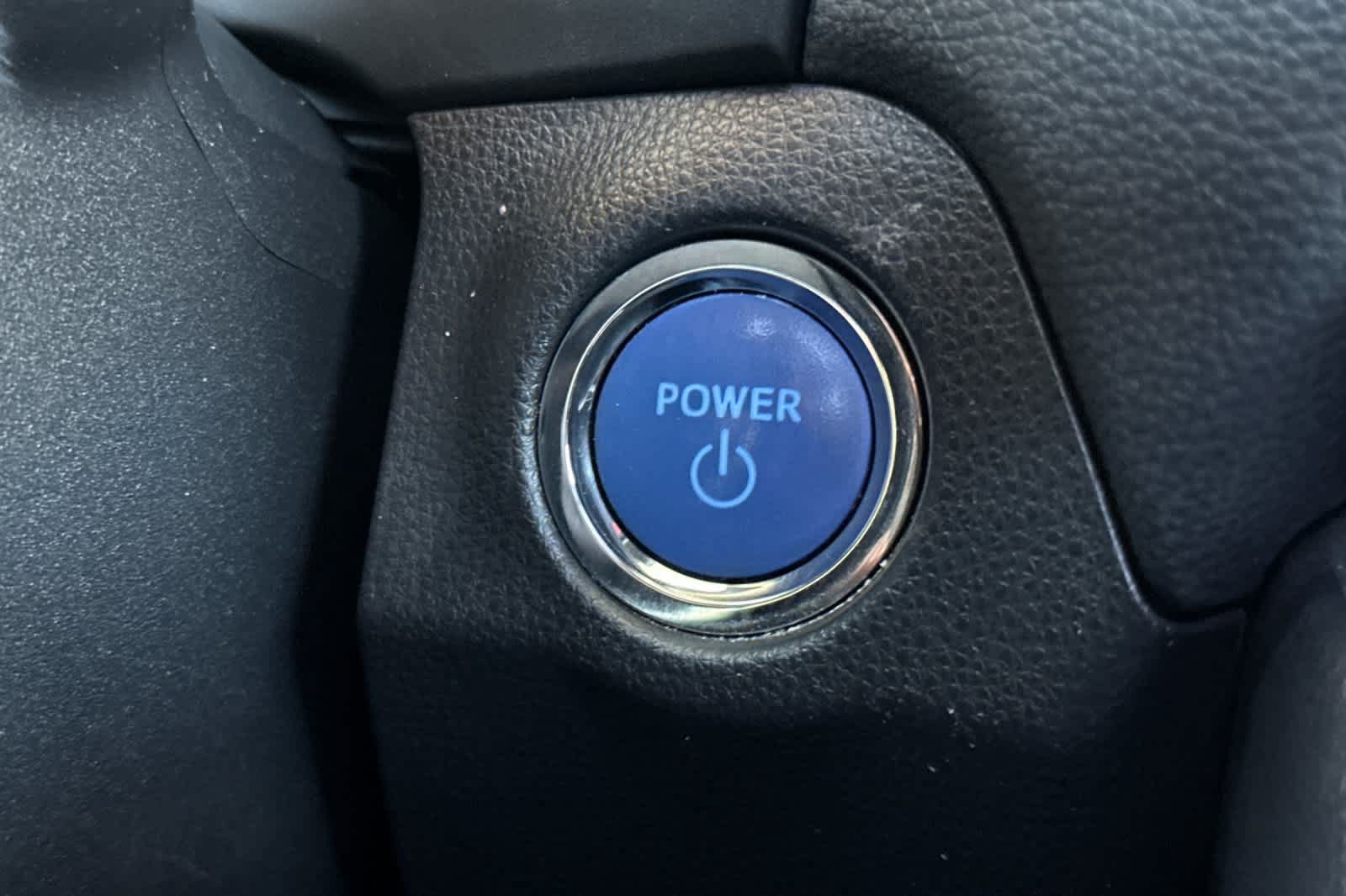 Used 2020 Toyota RAV4 Limited AWD/4WD image 25