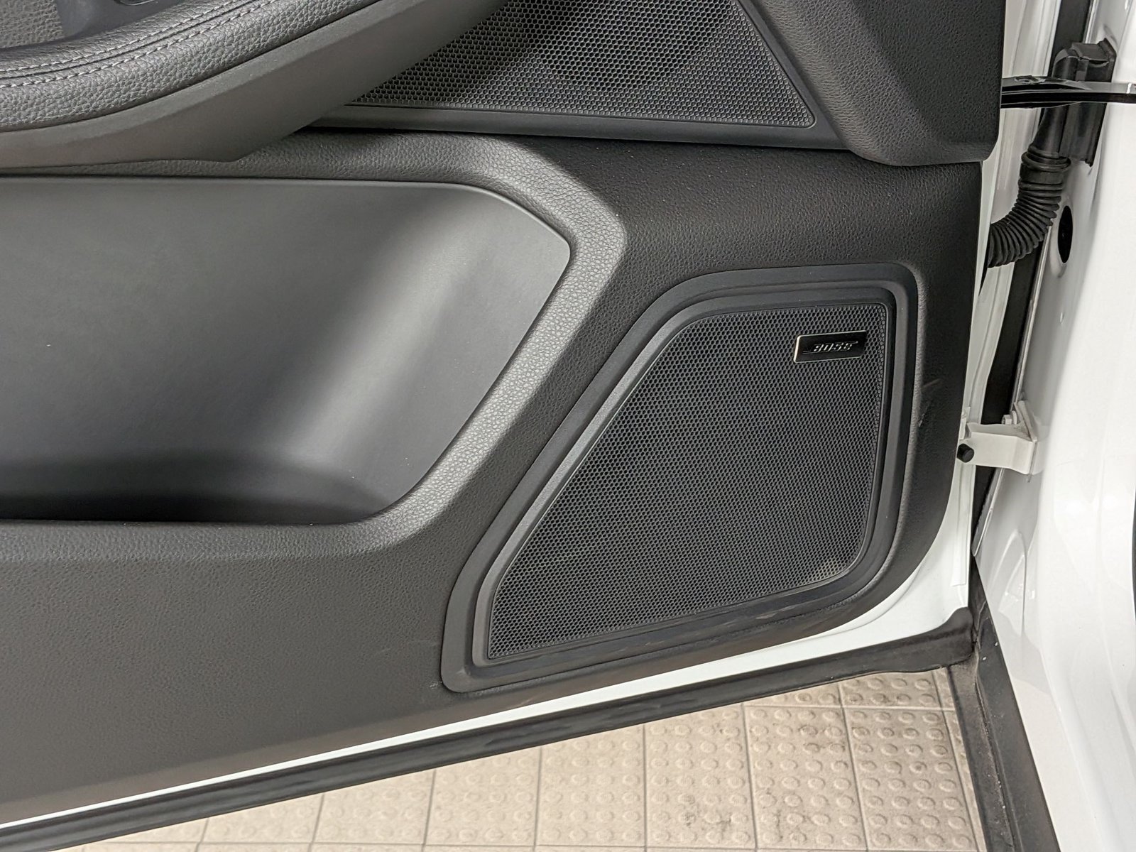 New 2025 Porsche Macan AWD/4WD image 14