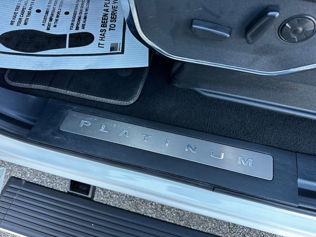 Used 2024 Ford F350 Platinum image 34