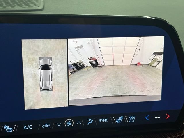 New 2026 Chevrolet Traverse RS AWD/4WD image 32