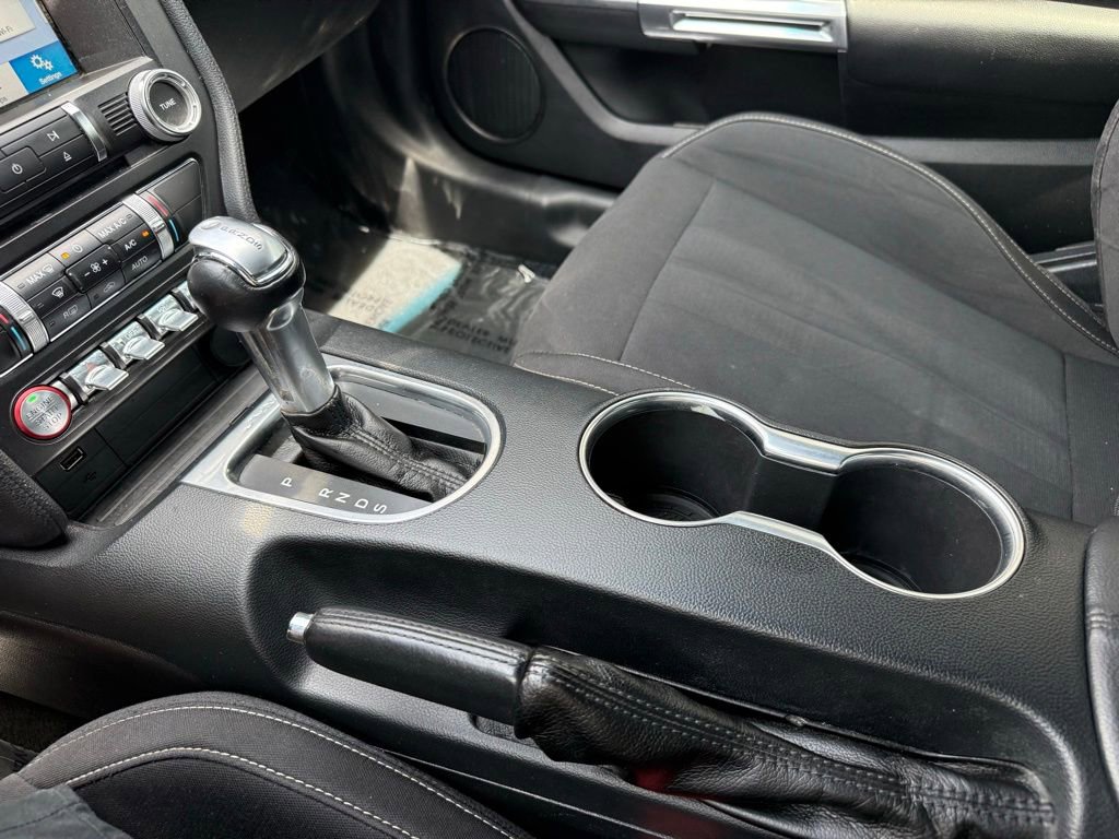 Used 2018 Ford Mustang Coupe w/ Equipment Group 101A RWD image 24