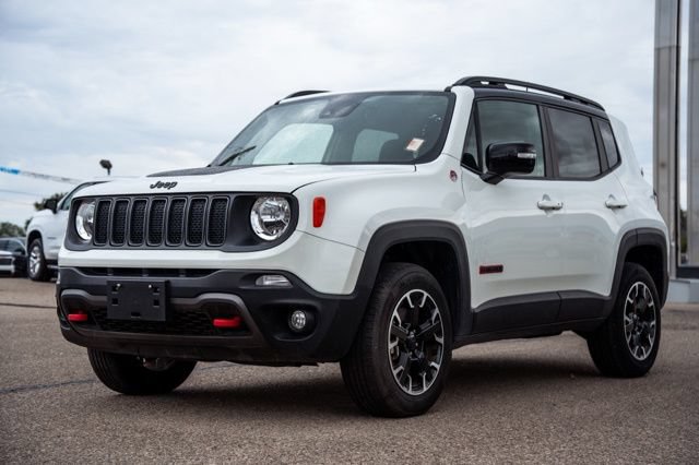 Used 2023 Jeep Renegade Trailhawk AWD/4WD image 1