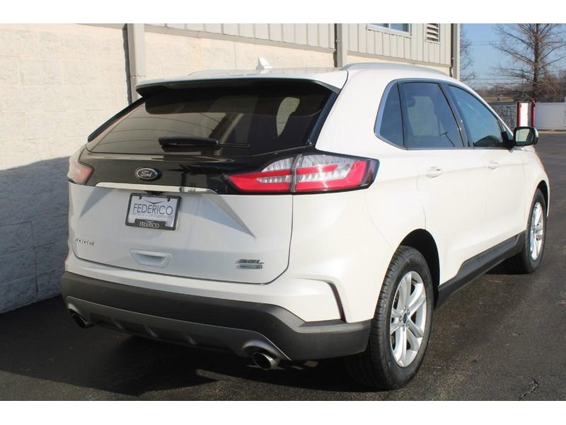 Used 2020 Ford Edge SEL w/ Convenience Package image 3