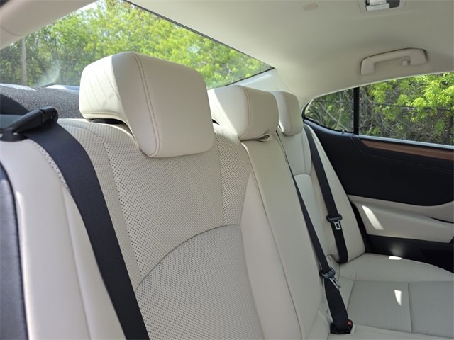 New 2025 Lexus ES 350 w/ Premium Package image 14