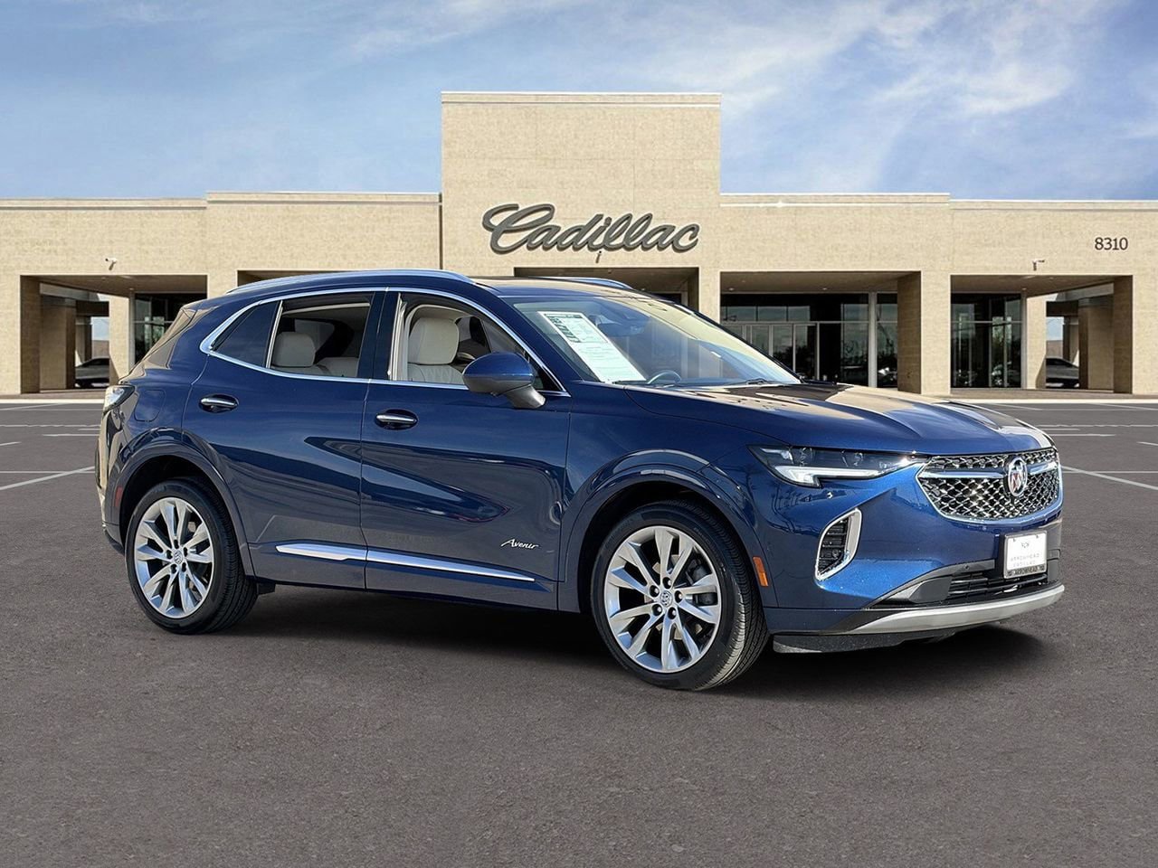 Used 2023 Buick Envision Avenir FWD image 3