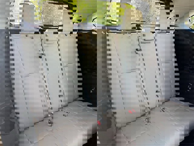 Used 2023 Toyota Highlander XLE image 33