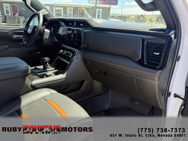 Used 2023 GMC Sierra 1500 AT4 w/ Technology Package AWD/4WD image 24