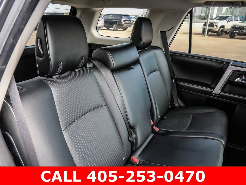 Used 2015 Toyota 4Runner Limited AWD/4WD image 23