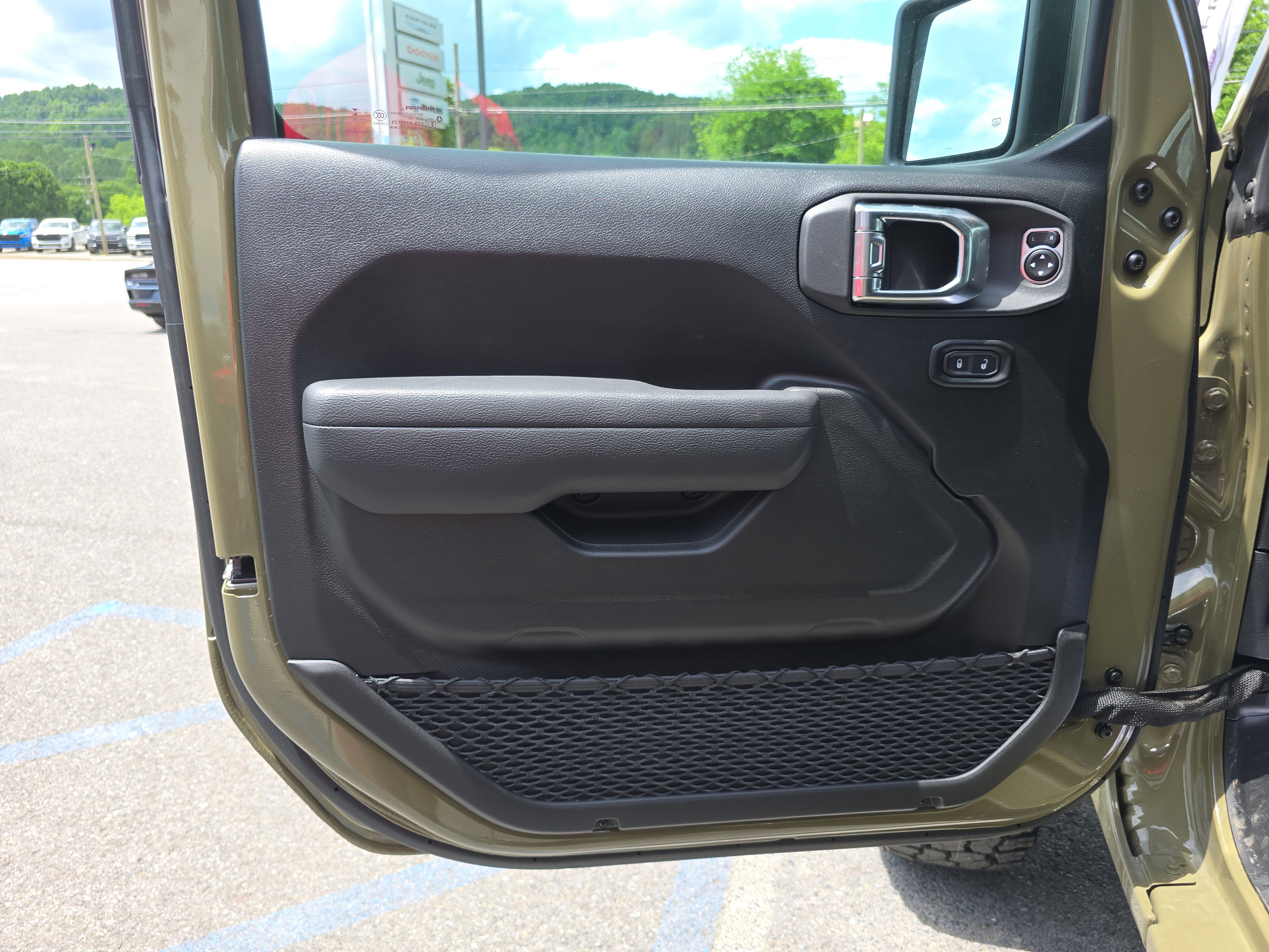 New 2025 Jeep Wrangler Sport S image 17