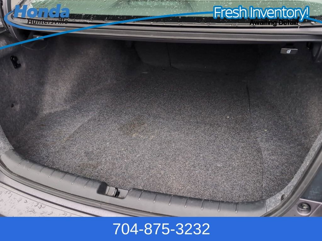 Used 2017 Honda Accord EX-L image 11