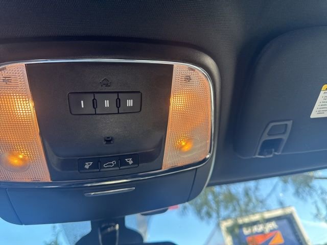 Used 2021 Jeep Grand Cherokee Laredo X image 6