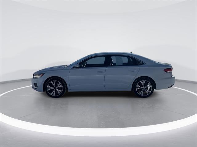 Certified 2022 Volkswagen Passat 2.0T SE image 5
