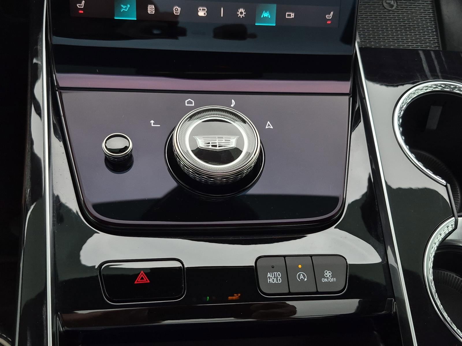 Used 2025 Cadillac Escalade Sport w/ Touring Package RWD image 43