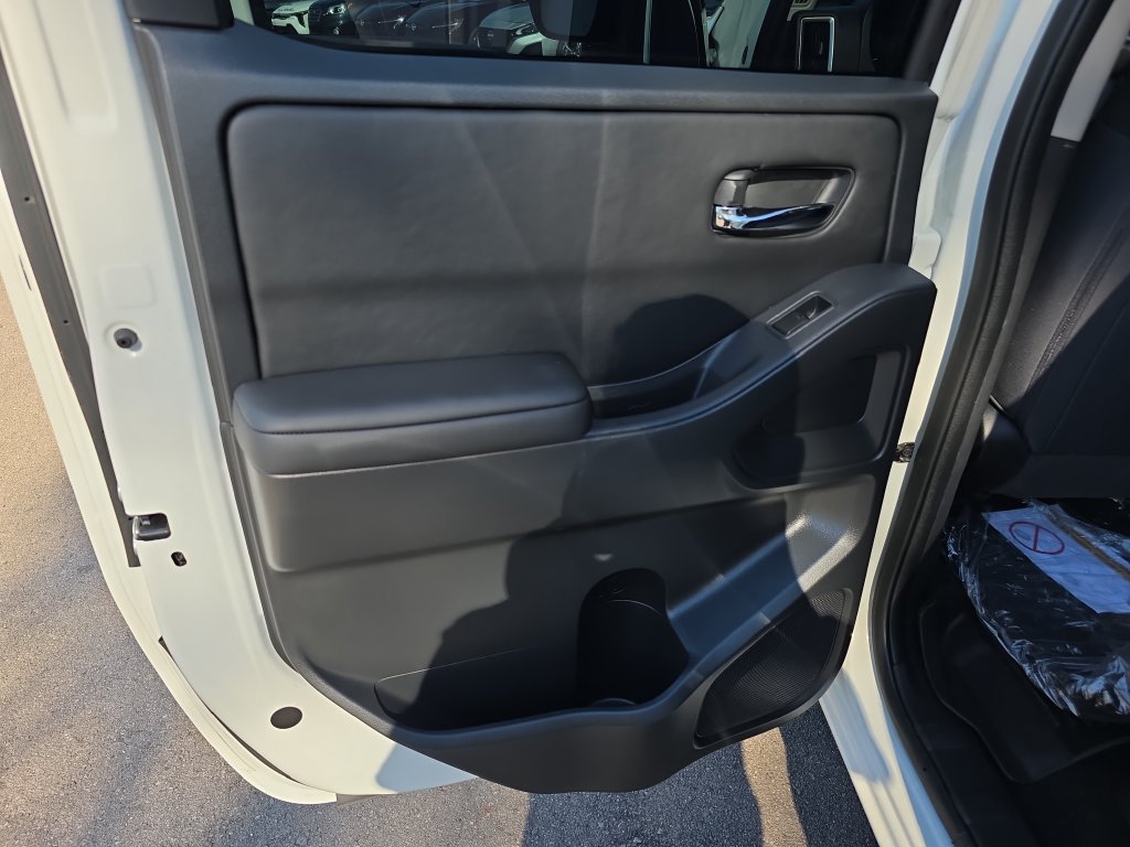 Certified 2026 Nissan Frontier SV w/ SV Convenience Package AWD/4WD image 40