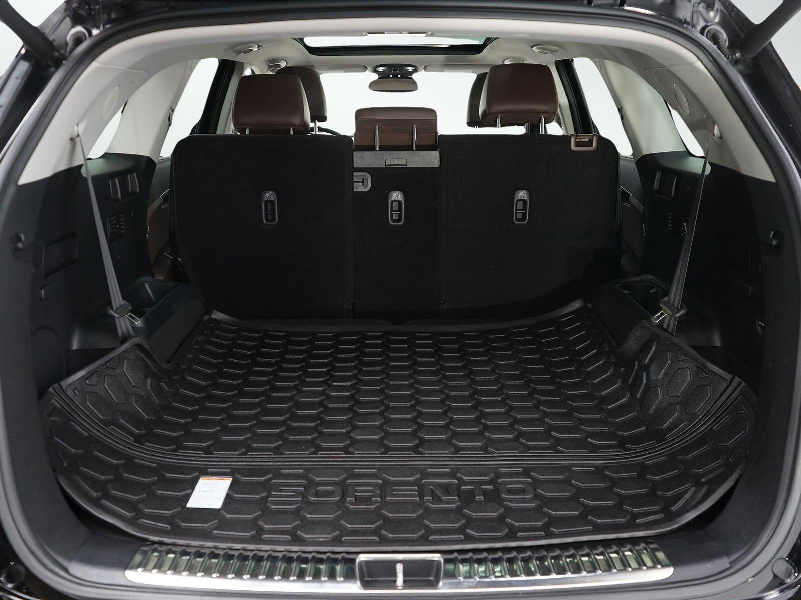 Used 2019 Kia Sorento SX w/ SX Touring Package image 9