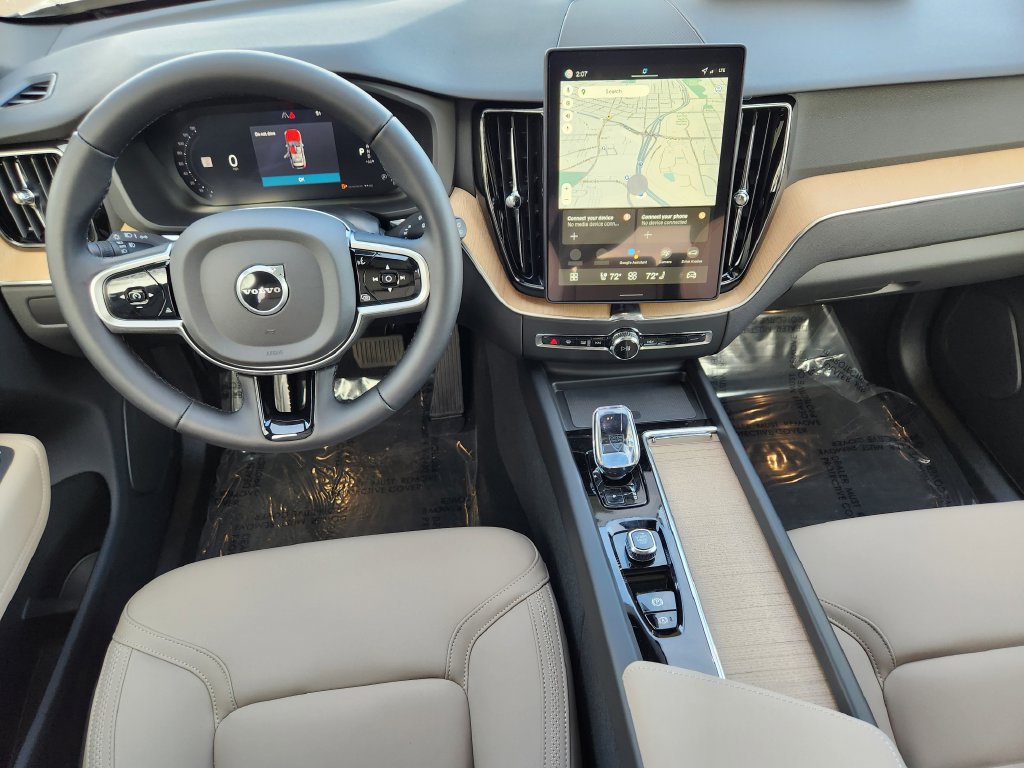 New 2026 Volvo XC60 B5 Plus w/ Protection Package Premier AWD/4WD image 16