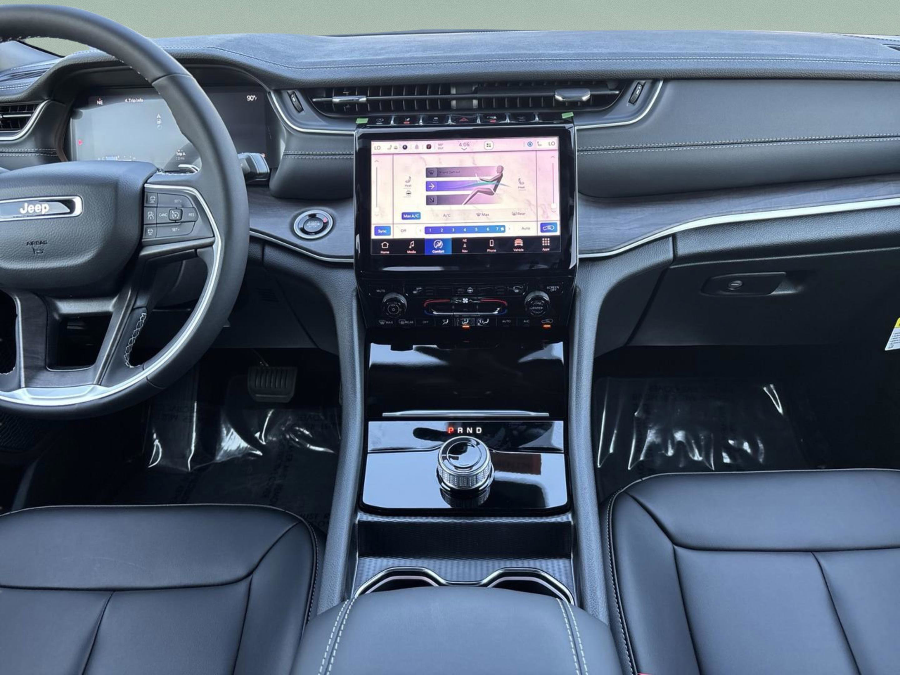 New 2025 Jeep Grand Cherokee Limited image 14