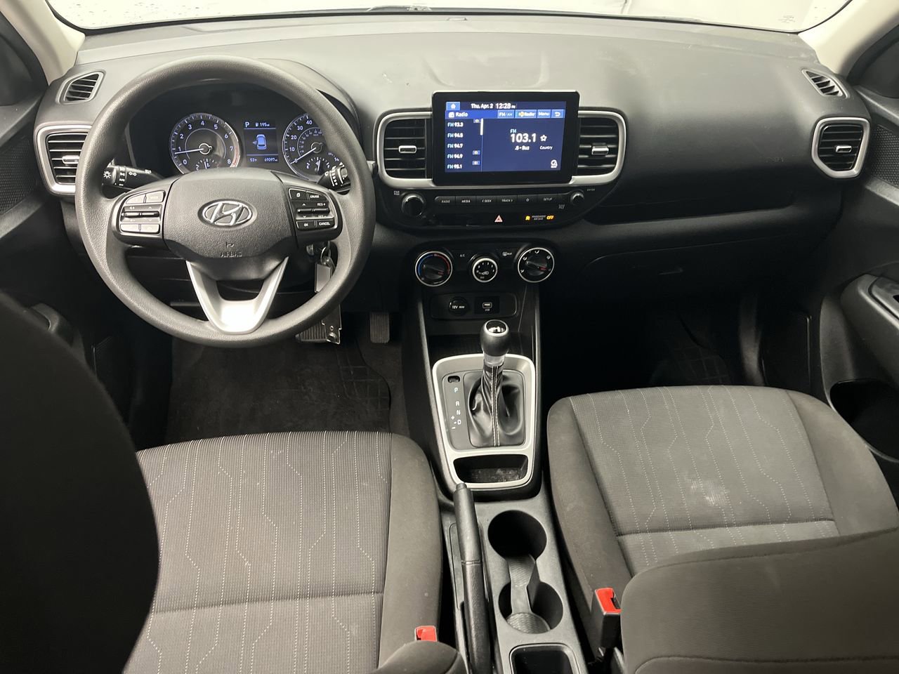 Used 2021 Hyundai Venue SE image 4