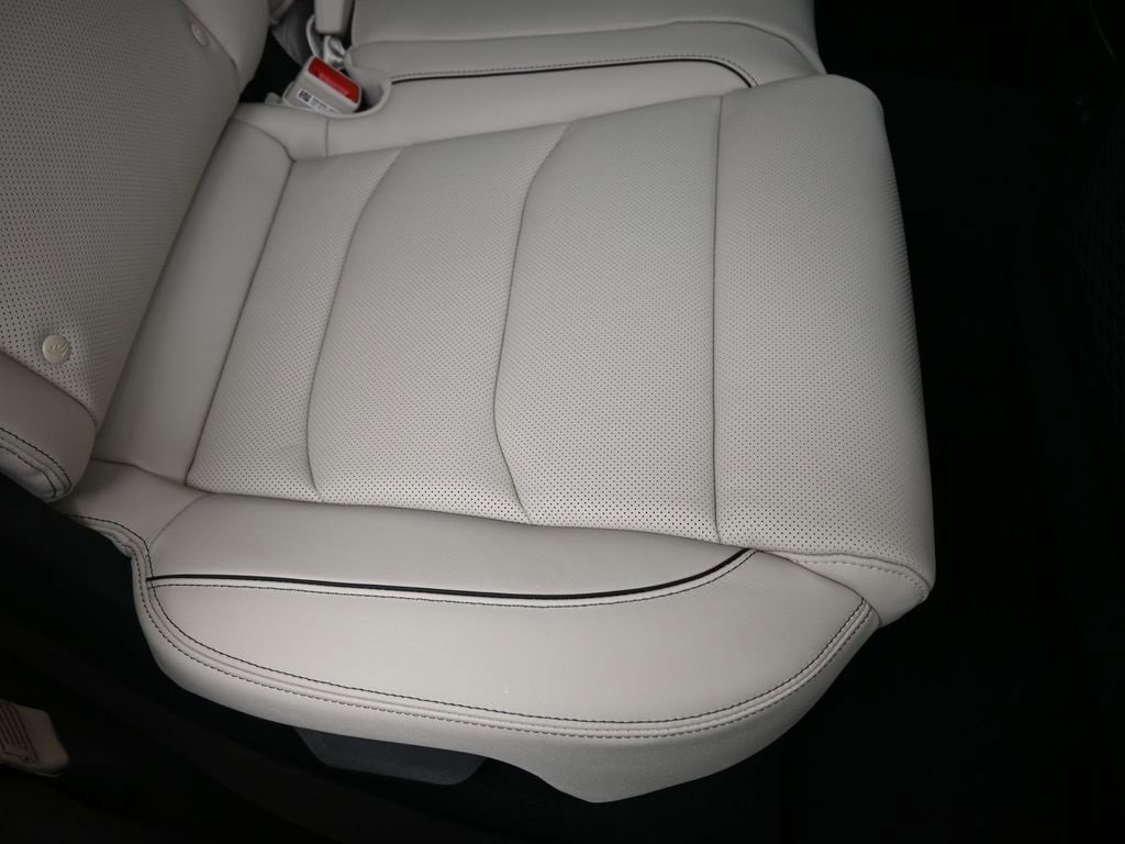 New 2026 Genesis GV70 2.5T Advanced image 17