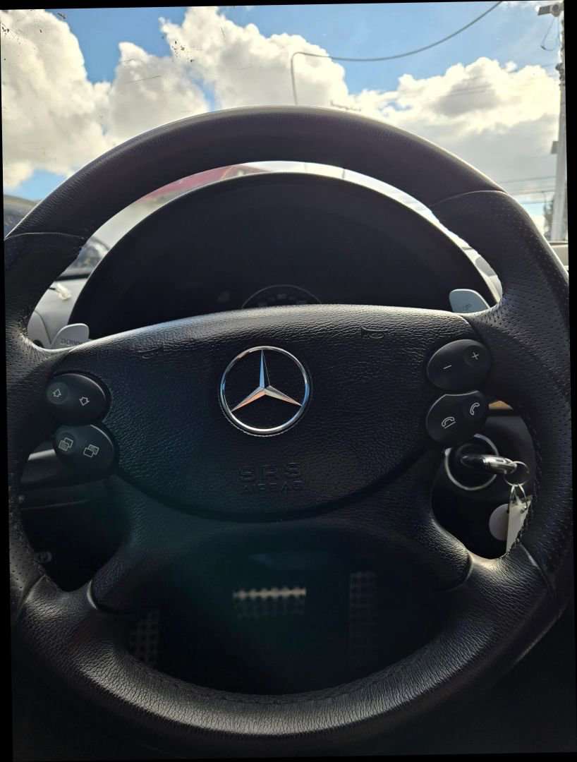 Used 2009 Mercedes-Benz E 63 AMG Sedan image 22