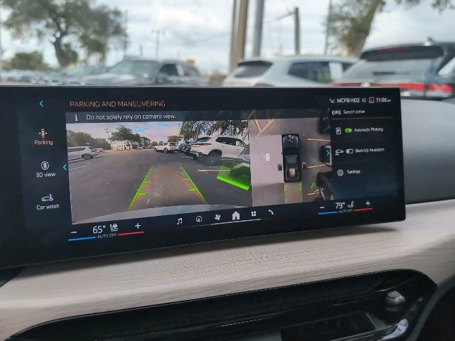 Used 2025 BMW 330i Sedan image 17