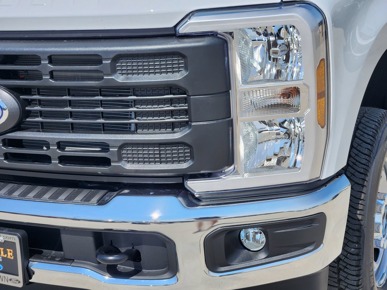 New 2026 Ford F250 XL w/ FX4 Off-Road Package AWD/4WD image 10