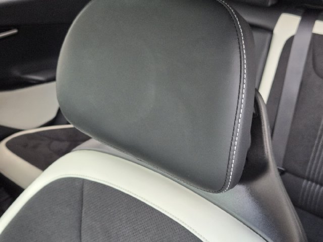 Used 2024 Kia EV6 GT-Line AWD/4WD image 16