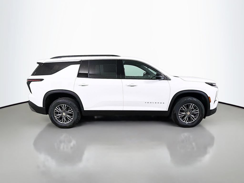 New 2026 Chevrolet Traverse LT w/ LPO, Floor Liner Package AWD/4WD image 4