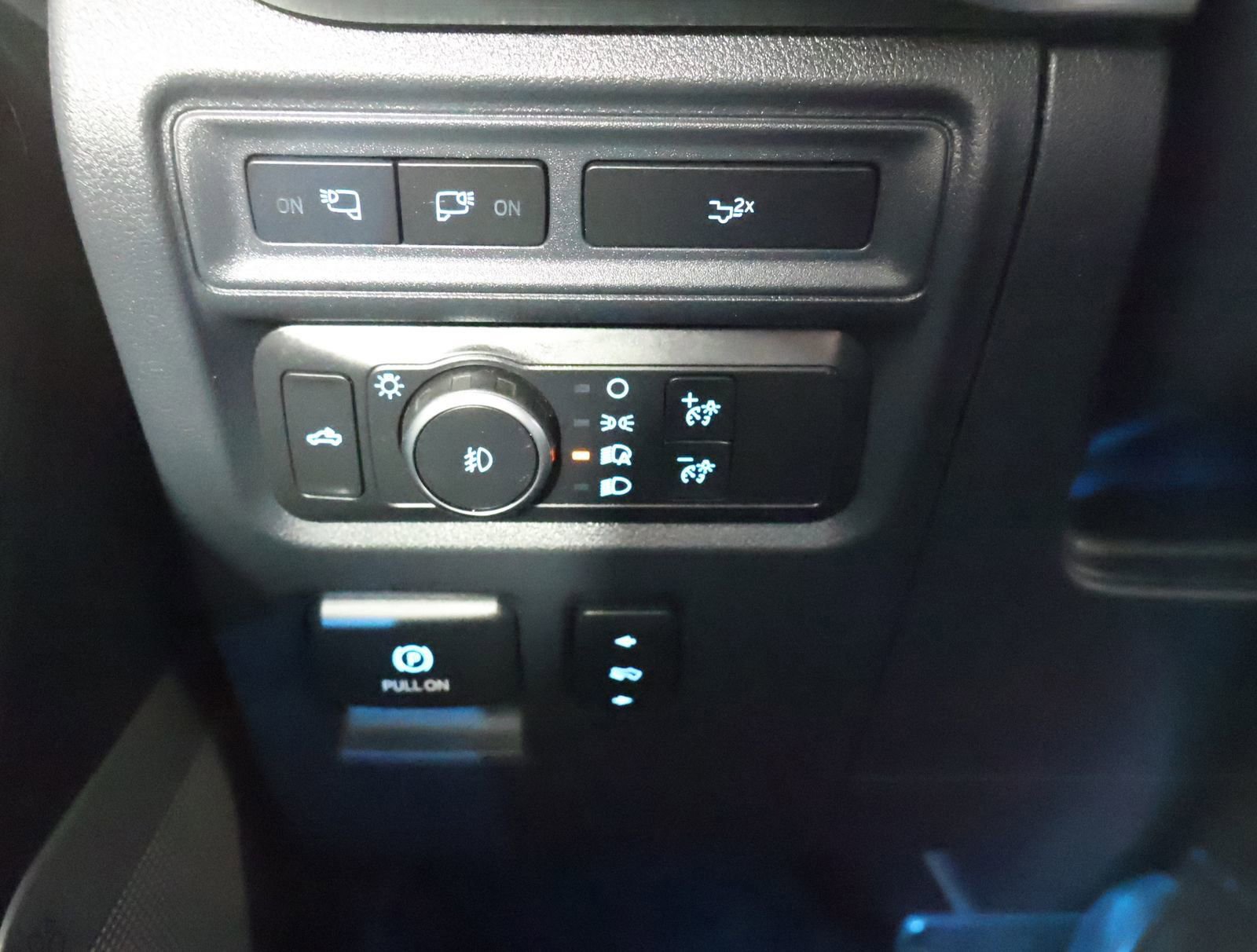 Used 2022 Ford F150 Lariat w/ Equipment Group 502A High image 45