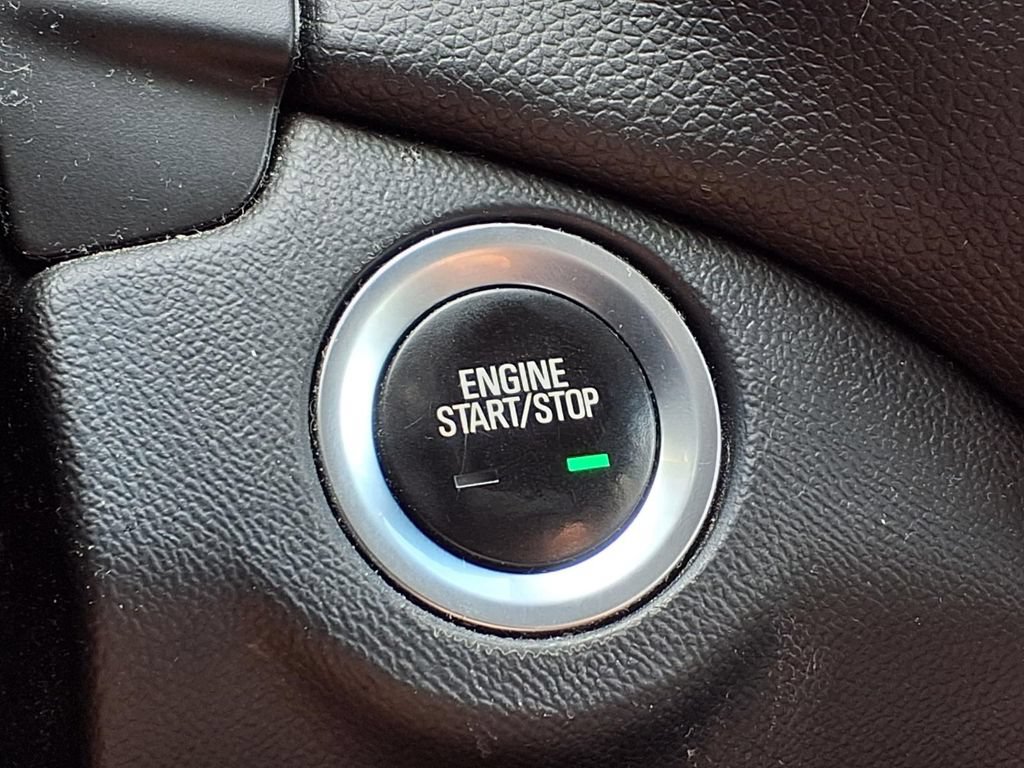 Used 2019 Chevrolet Equinox LT w/ Driver Convenience Package FWD image 19