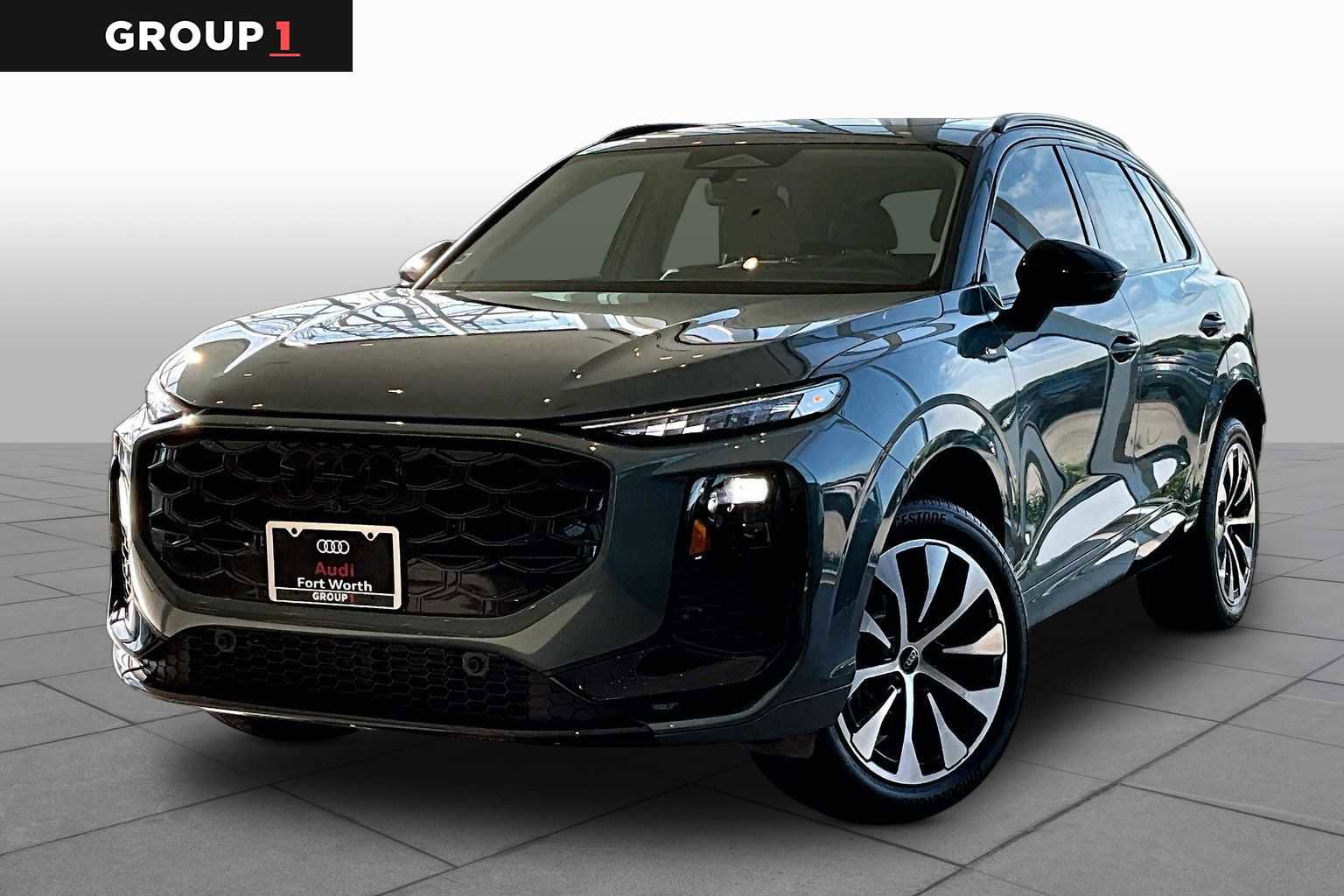 New 2026 Audi Q3 quattro 2.0T AWD/4WD image 1