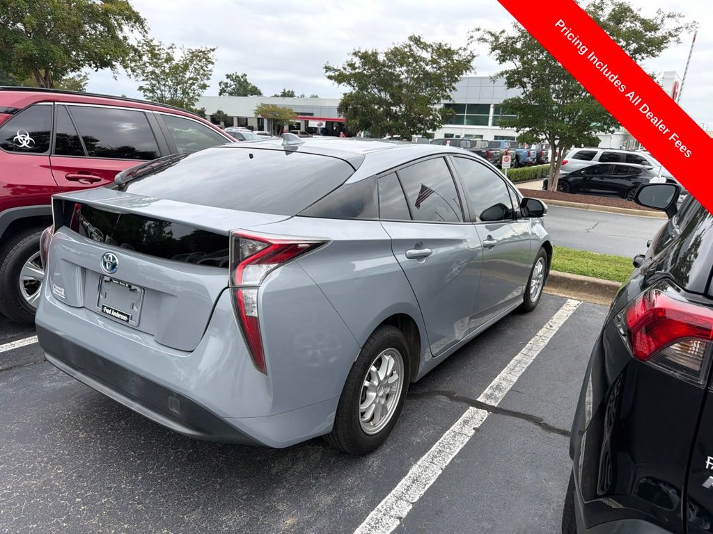 Used 2017 Toyota Prius Four w/ Advanced Technology Package FWD image 5
