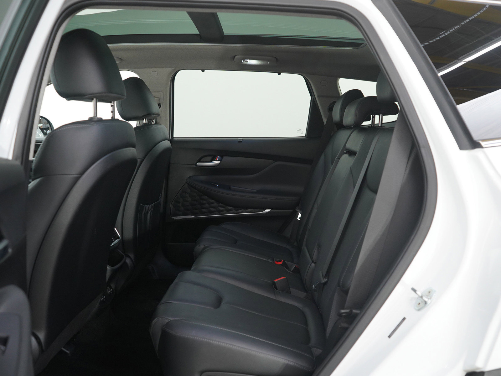 Used 2020 Hyundai Santa Fe SEL image 17