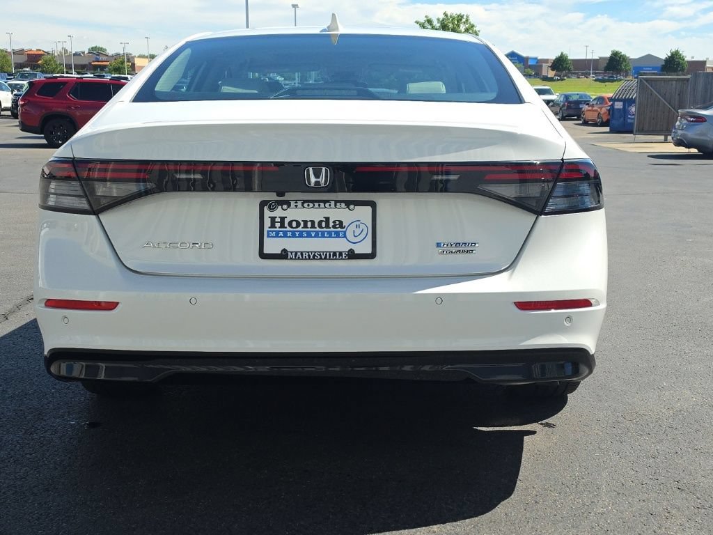 Used 2024 Honda Accord Touring image 7