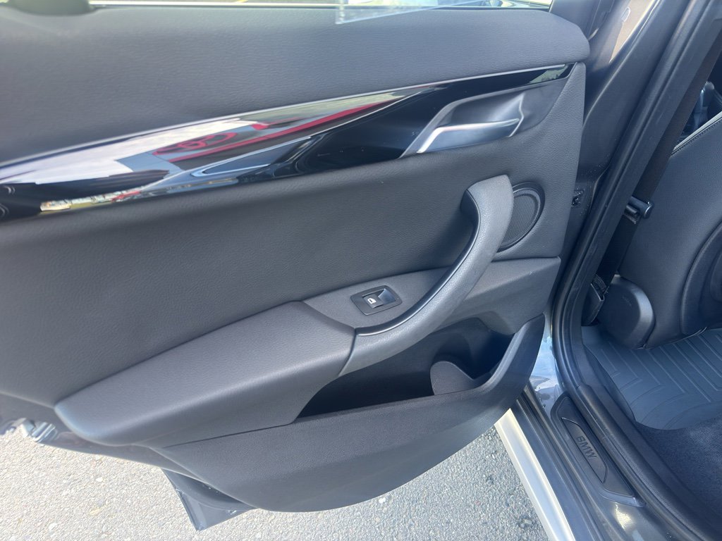 Used 2019 BMW X1 xDrive28i w/ Convenience Package image 9
