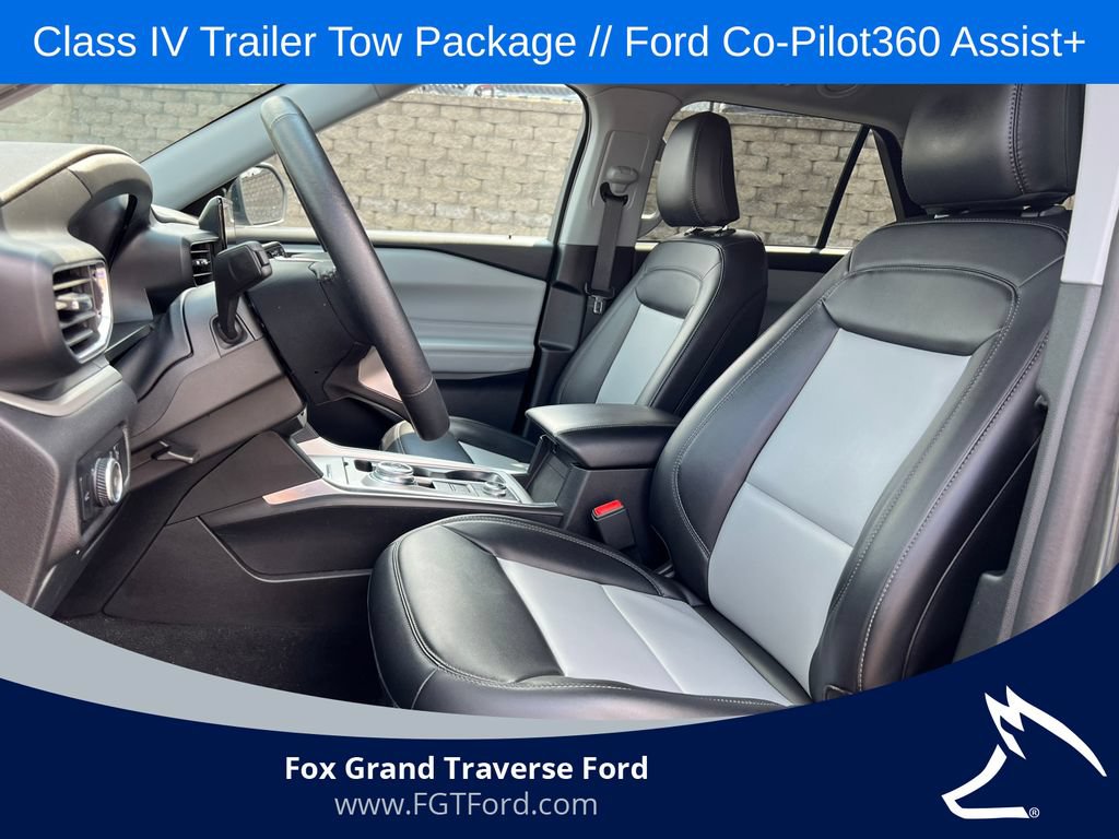 Certified 2023 Ford Explorer XLT w/ Equipment Group 202A AWD/4WD image 3