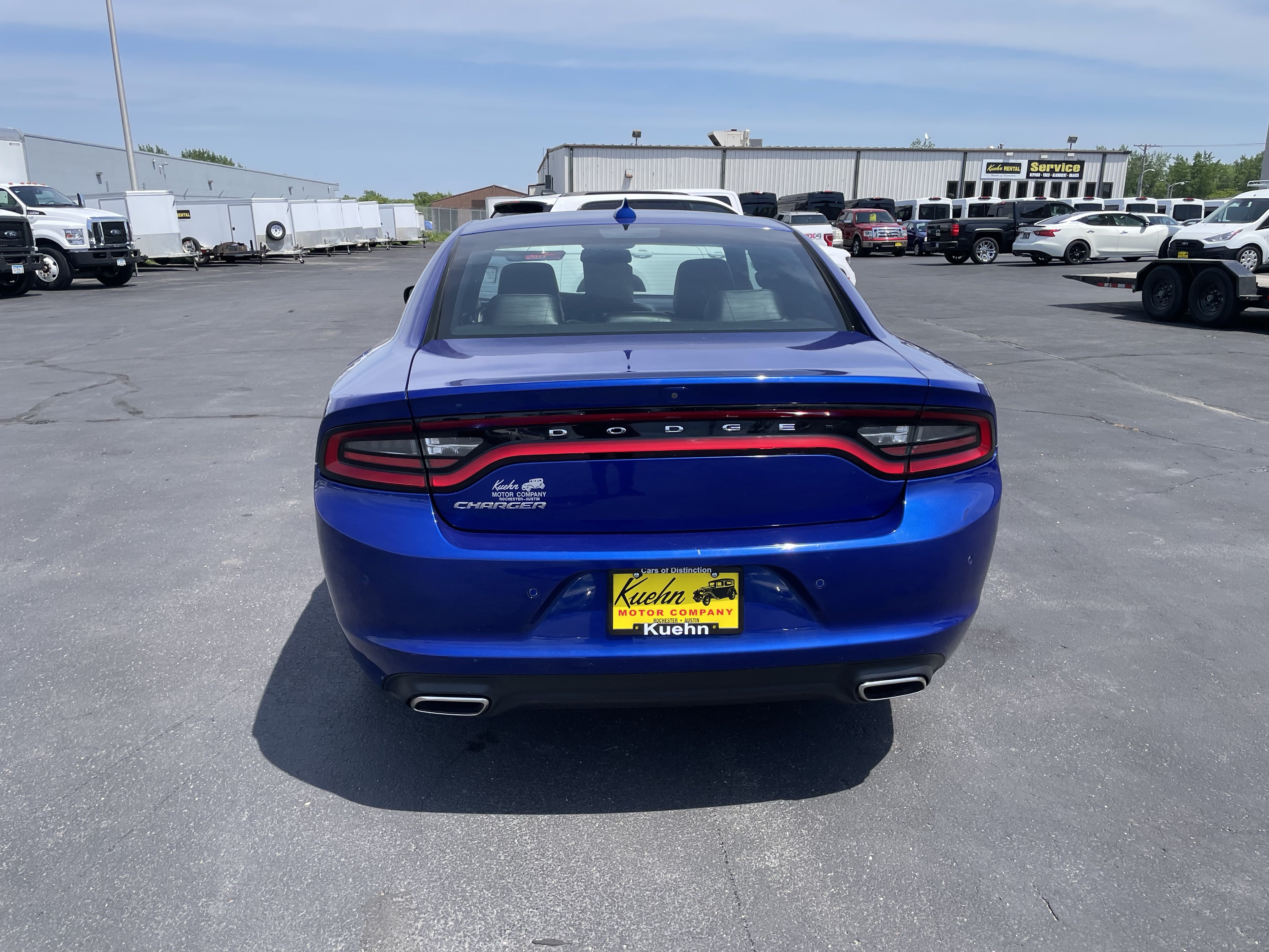 Used 2021 Dodge Charger SXT w/ Plus Group RWD image 7