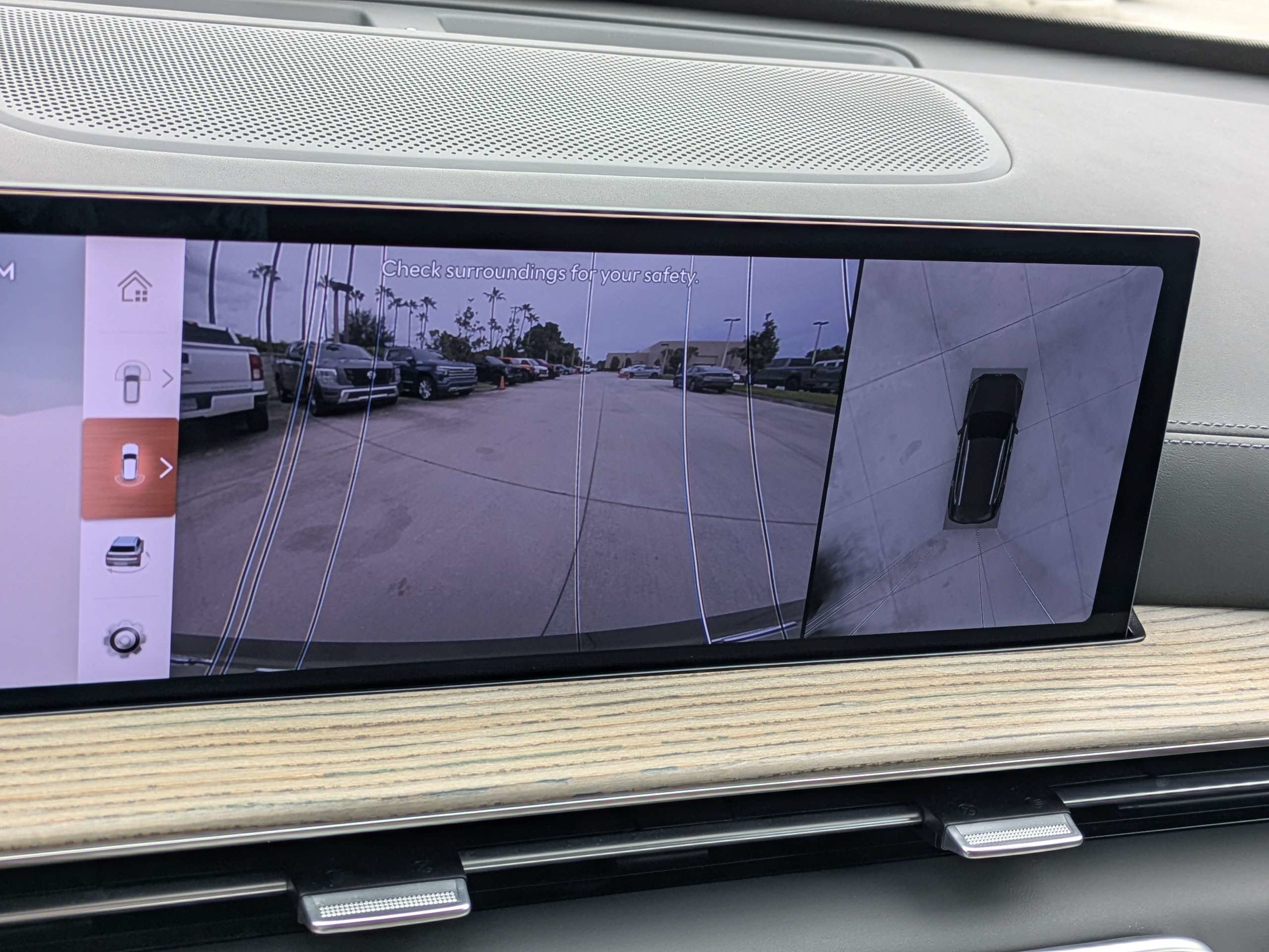 Certified 2025 Genesis GV80 3.5T Prestige AWD/4WD image 22