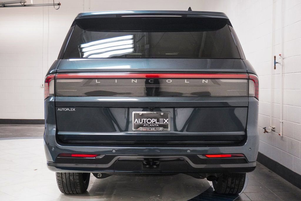 Used 2025 Lincoln Navigator L Reserve image 42