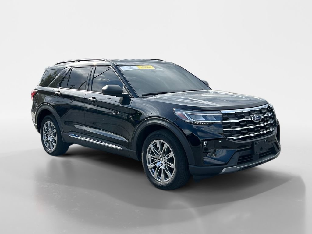 Used 2025 Ford Explorer Active w/ Active Comfort Package AWD/4WD image 9