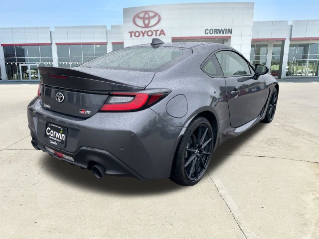 Used 2023 Toyota GR86 Premium RWD image 5