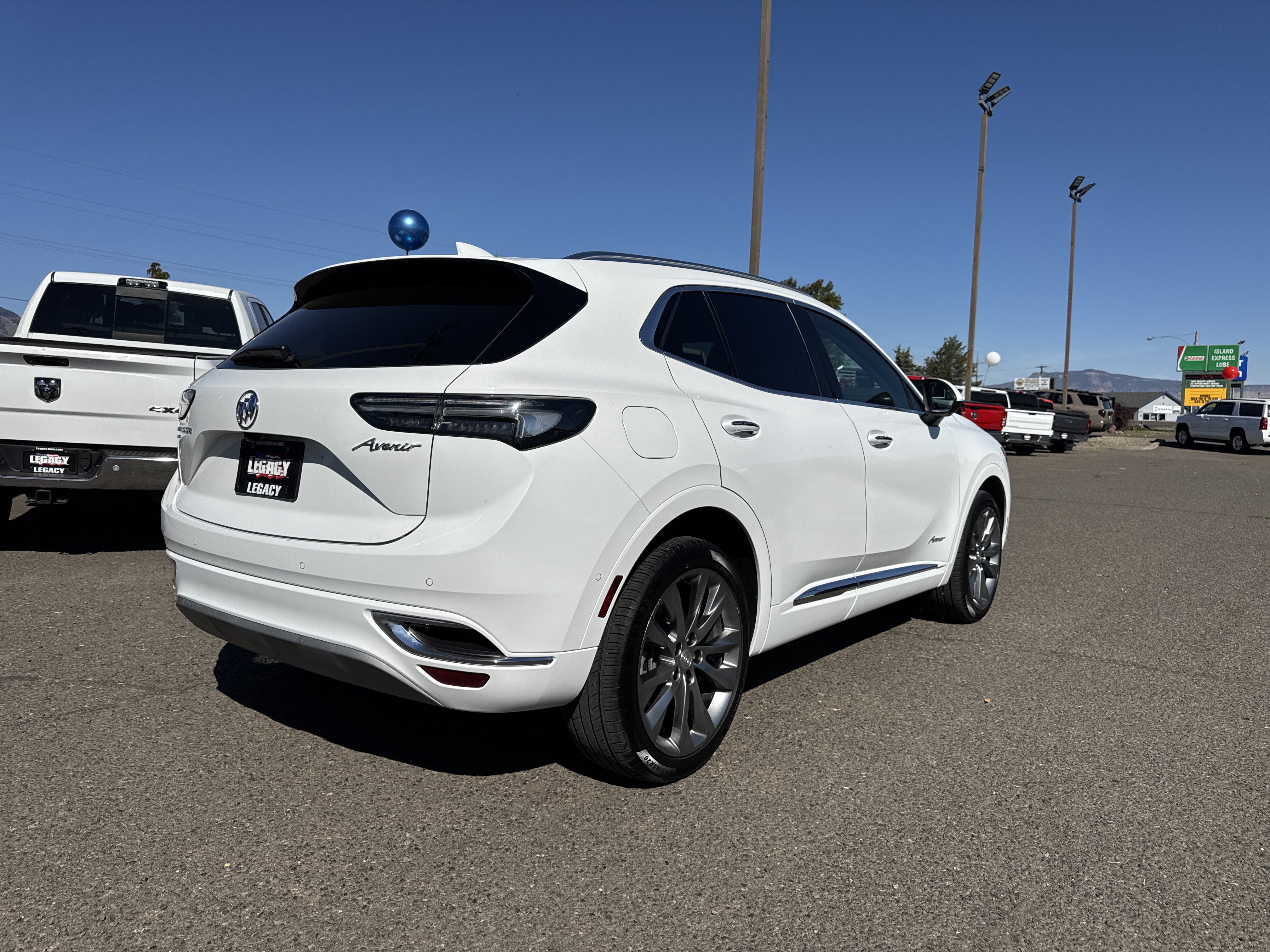 Used 2021 Buick Envision Avenir w/ Technology Package II AWD/4WD image 3