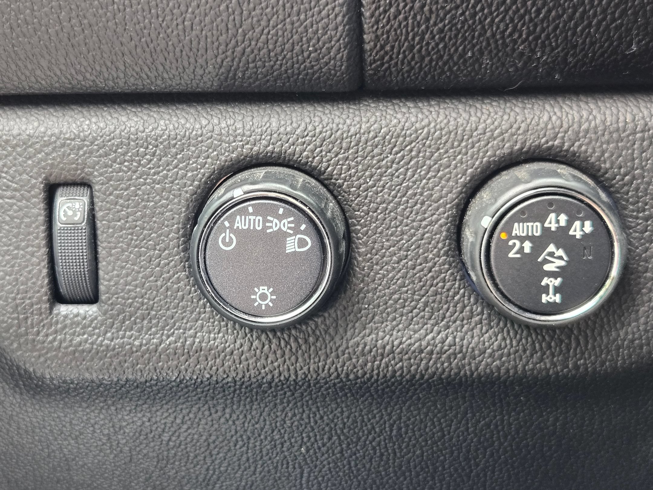 Used 2022 Chevrolet Colorado ZR2 AWD/4WD image 25