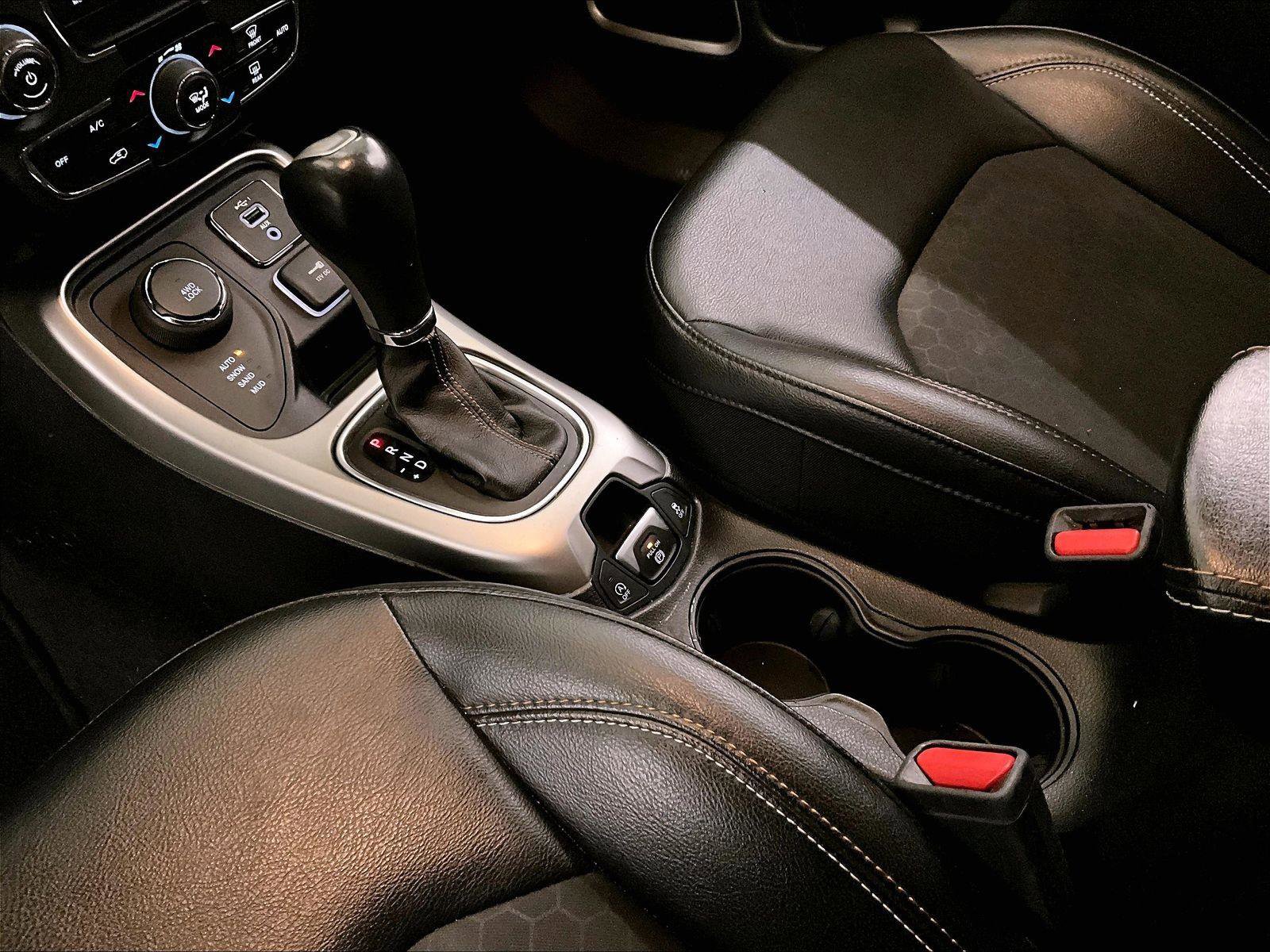 Used 2019 Jeep Compass Latitude w/ Popular Equipment Group image 16