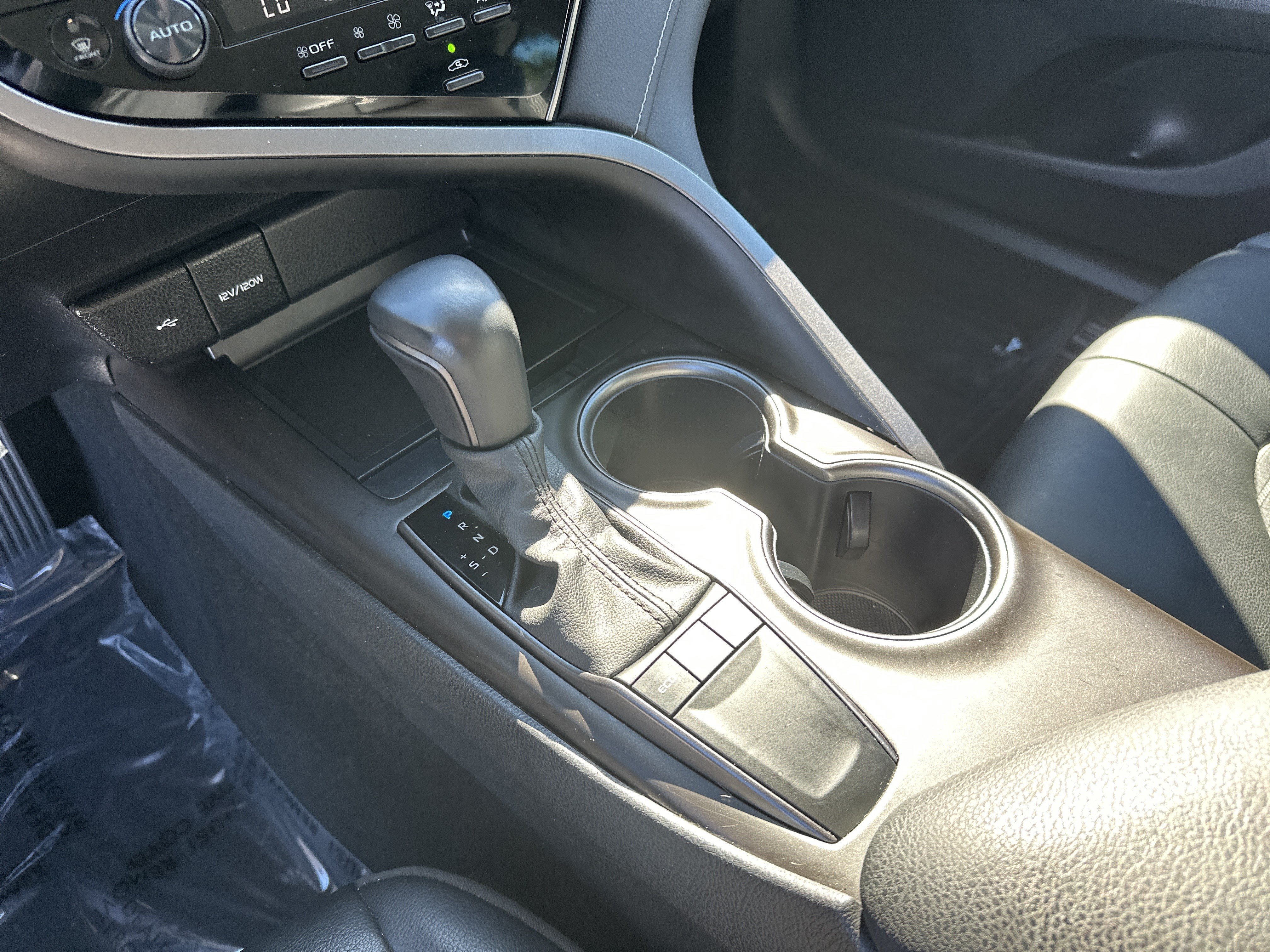Used 2023 Toyota Camry SE FWD image 26
