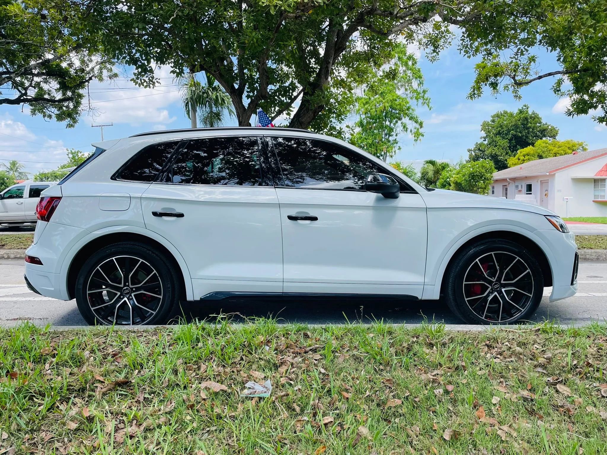 Used 2021 Audi SQ5 Premium Plus w/ Premium Plus Package AWD/4WD image 6