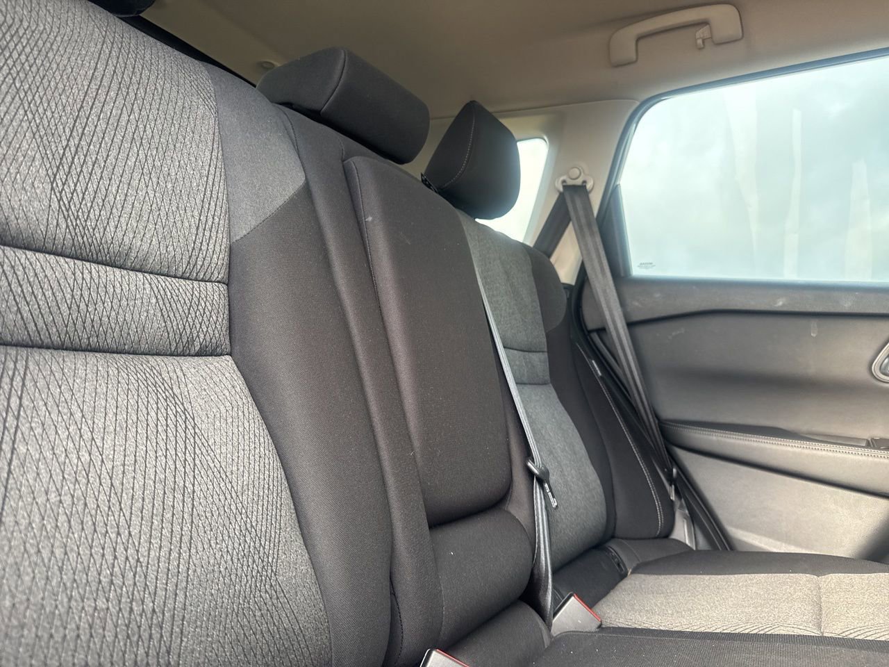 Certified 2024 Nissan Rogue SV image 30